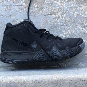 all black kyrie 4